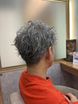 アンフィ 鶴間(Anphi) ツイストスパイラル