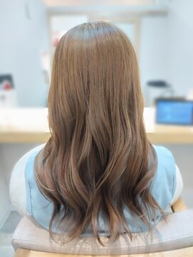 エクラート イーリス 高田馬場店(ECLART IriS) ハイトーンアッシュカラー