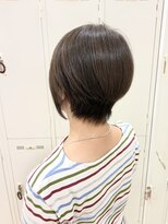 アッシュ 町田駅前通り店(Ash)&nbsp;【Ash町田駅前通り店　木口優子】アシンメトリーショート