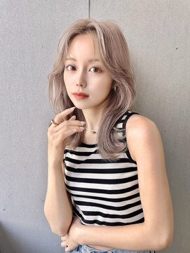 ジーナリア(Xena ria) 姫カットレイヤー/韓国風巻き/ホワイトブロンド★77