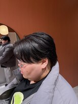 カルマ(KARMA) 軽やかな動き♪センターパート×フェザーパーマ
