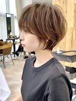 ビュートヨナカ(VIEW TOYONAKA) 30代40代50代/小顔カット/ショート/オリーブグレージュ/豊中