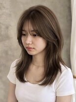 キリ 逗子(kiri)&nbsp;逗子葉山レイヤーカットハッシュカットくびれレイヤー前髪眉M210