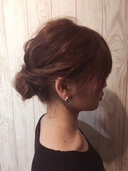 大人可愛いシニヨンスタイル ヘアセットもお任せください