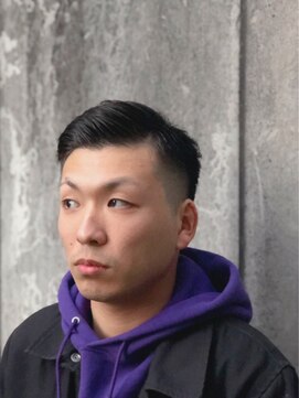 カッティングサロン トップボーイ barberスタイル/コームオーバースタイル/フェードカット