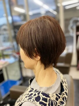 びゃんびゃん 浅水本店 シルバー向け前下がりショート