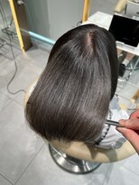 ロンドメリア 天神大名店(Lond Melia)&nbsp;★グレージュカラー斜めバングデザインカラーシルキー ベージュ