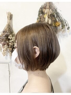 ランプ ヘアー(lamp hair) ショートボブ×ミルクティーベージュ/lamp 清水