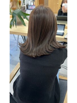 カフネ ジュントス ヨロ(Cafune' juntos YOLO) 抜け感カラー/グレージュ/ミディアム