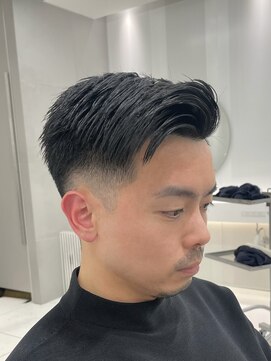 アールプラスヘアサロン(ar+ hair salon) 大人バーバースタイル フェードカット