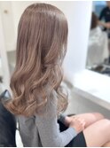 アッシュグレー　ブリーチ　ロング　ミルクティーアッシュ　艶感