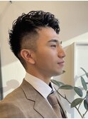 20代30代40代メンズパーマスキンフェードビジネスカジュアル