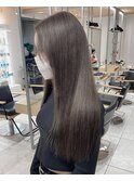 シルキーグレージュ