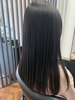 ソソヘアー(soso hair.)の写真/カラーを繰り返したヘアも柔らかな手触りへ◎まっすぐしすぎないニュアンスストレートをご体感ください◇