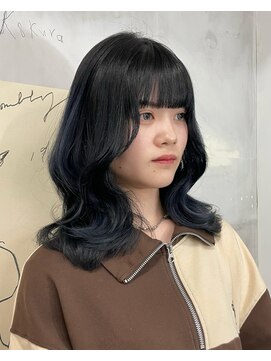 マーシー(MAAAAAC) ブルーブラックバレイヤージュ