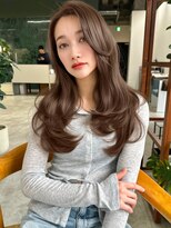 ソピ バイ インビテーション(sopi by invitation) NARUOKA/かきあげ前髪/レイヤーカット/オリーブベージュ