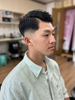いけはたの写真/【カット+顔剃りor眉カット￥3100】理容室だからこその技術力。お手頃価格で、貴方のなりたいを叶えます。