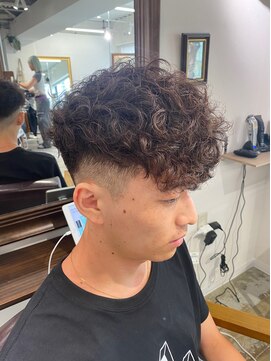 メゾンフォーメン 心斎橋店(Maison for men) 海外風/スペインカール/バロックパーマ/フェード