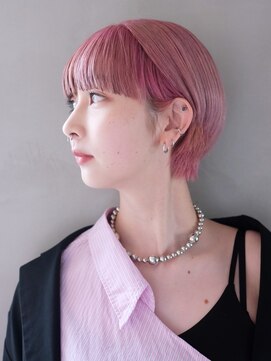 アルバム 渋谷パルコ(ALBUM) おくれ毛前髪カットハイトーンショートボブ_ba556704