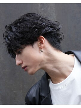 レタッチバイフィフス(RETOUCH by fifth) 原宿フェザーパーマルーズパーマメンズカットセンターパート30代