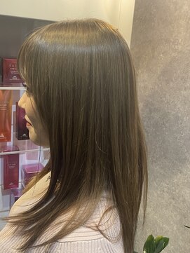 ヘアーキャナリーロウ(Hair Cannery Row) アッシュベージュ
