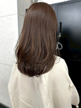 オリーブグレージュカラー 透明感カラー レイヤーカット 艶髪