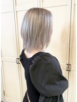 リアド(.RIAD)&nbsp;ホワイトブロンド