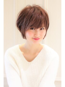 レウナ 外苑前(Reuna) 【３０代・４０代・５０代】耳かけひし形ショート