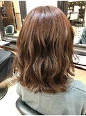 ボブ×ピンクベージュ