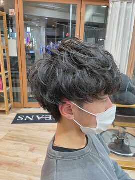 ハグ 横浜(HUG) ゆるスパイラルパーマ、ランダムニュアンスパーマでくせ毛風に☆