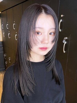 アイティーバイアルバム 下北沢店(IT by ALBUM) ハイレイヤースタイル_アースカラーくびれヘアツートン_8875