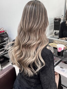 オズ 郡山桑野店(OZ) イメチェンハッシュカットフルバング似合わせレッドブラウン