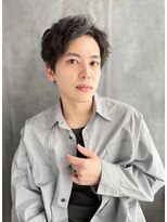 ラクシア(LUXIA)&nbsp;アップバングの爽やかメンズスタイル