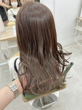 ナビバイケンジ(NaVI by KENJE) 【NaVI　/渡辺　】赤みなし明るめベージュカラー