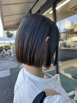 ヘアーサロンデフォーエバールークス(hairsalon de Forever Lux) 韓国風切りっぱなしボブ
