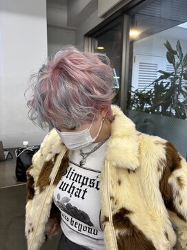 レコ 渋谷(LECO) ペールピンク×ペールブルーのハンサムショート