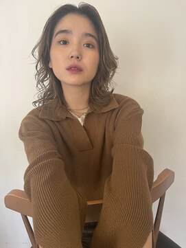 ディー(DEE) ミディアムウルフ