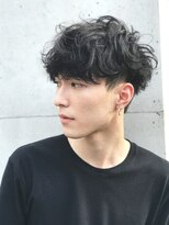 ビジネスマンにも！ツーブロックに寝癖ゆるパーマ