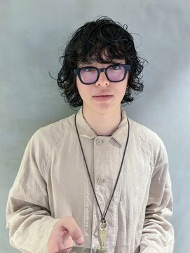 アオイ(aoi.) 【メンズヘア/ショートウルフ/黒髪パーマ/20代/福岡薬院】