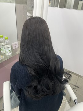 エヌアイ オモテサンドウ(ni omotesando) ブルージュ/韓国風巻き/レイヤーカット 上野