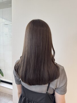 ユーフォリア 青山(Euphoria) オリーブベージュ/ミディアムヘア/小顔カット*担当yuki