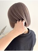 グレーベージュ