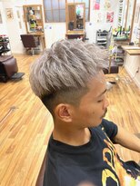 ヘアスタジオ ロメオ(hair studio Romeo)&nbsp;シルバーアッシュホワイトカラー