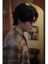 エディ(Edy)&nbsp;メンズ波巻きスパイラルパーマウルフカット韓国ヘア眉毛カット