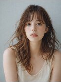 セミロング×ナチュラルウェーブ