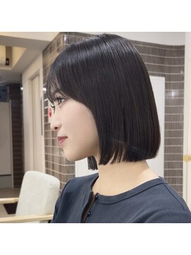 アイドットプラス 札幌大通り(i.+ODORI) 前髪あり小顔つや髪顔まわり簡単スタイリングコンパクトボブ
