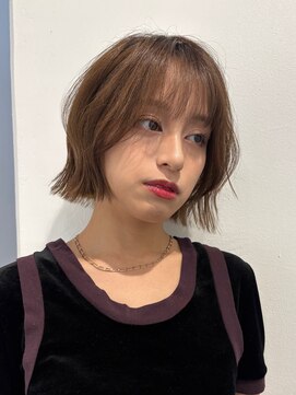 サンク 原宿 表参道(cinq) ベージュカラーの切りっぱなしボブ＊