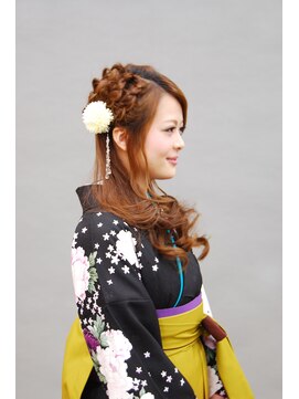 ベル(BELL) 卒業式・髪型・着付・ヘアスタイル【BELL用賀/桜新町】