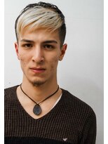 メリケンバーバーショップ コウベ(MERICAN BARBERSHOP KOBE) スパイキーツーブロック刈り上げにイメチェンポイントカラー編