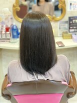 美容室 ティンカーベル オリーブグレージュカラー